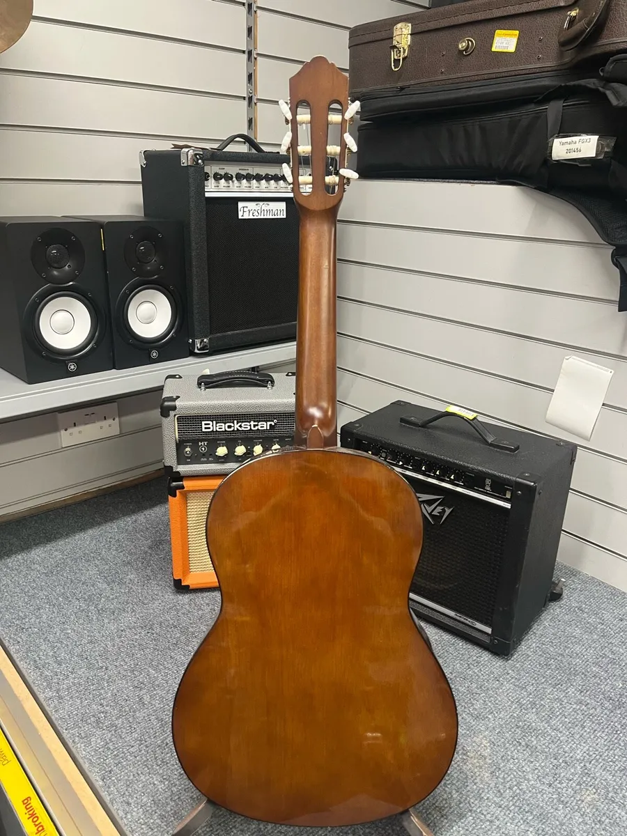 Yamaha CS40 Classical Guitar - Image 4