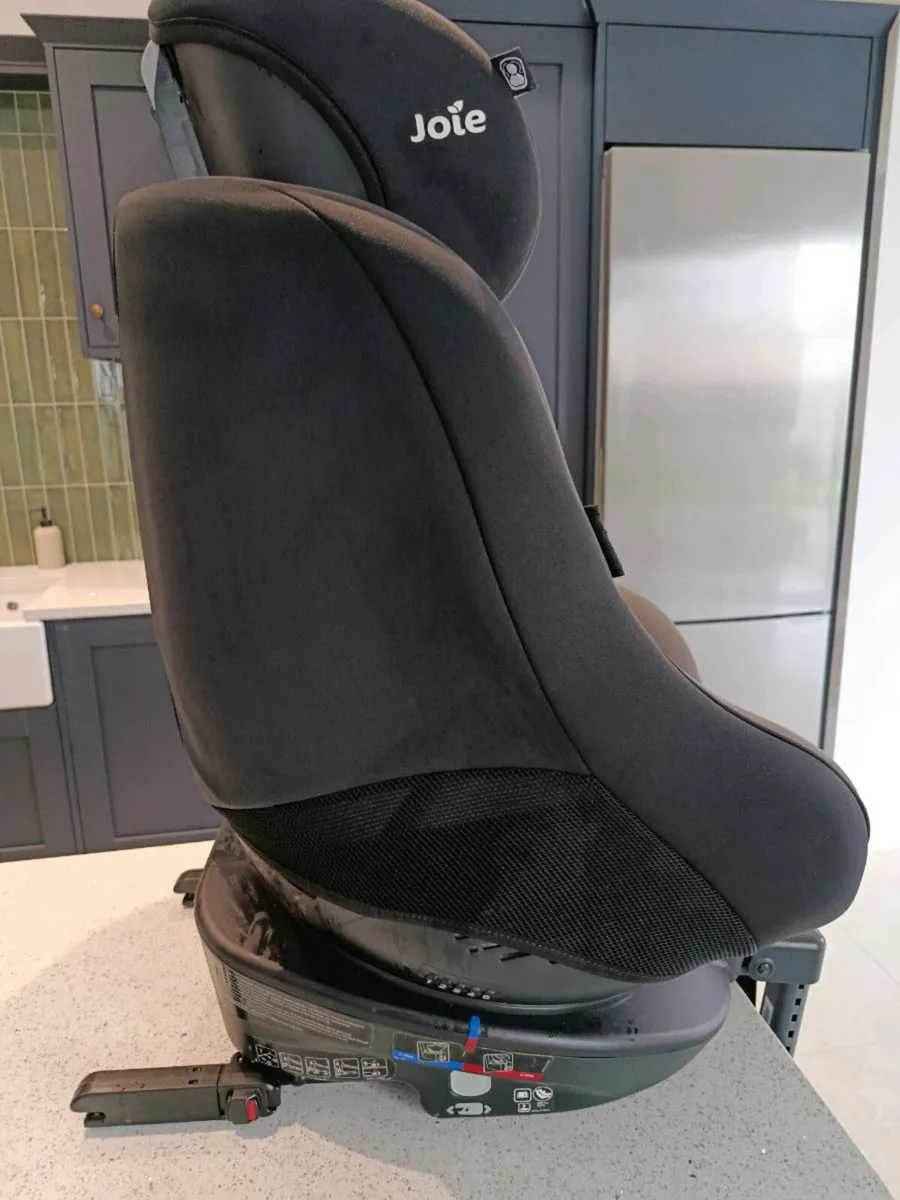 Car seat - Image 2