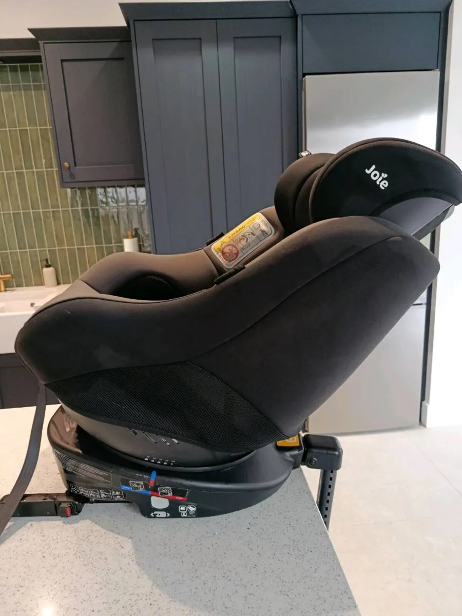 Car seat - Image 3
