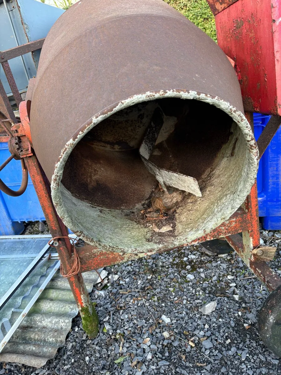 Small cement mixer - Image 2