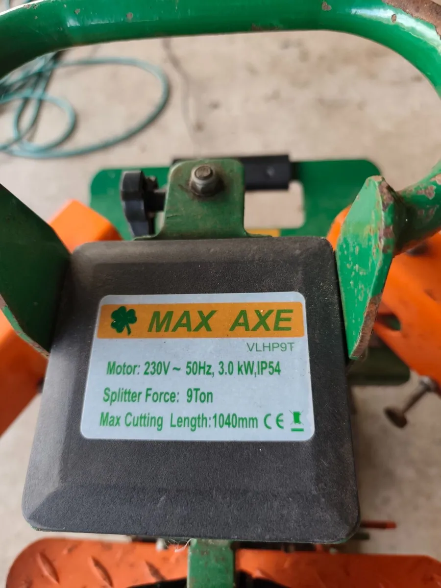 9 ton Hartnett log splitter - Image 4