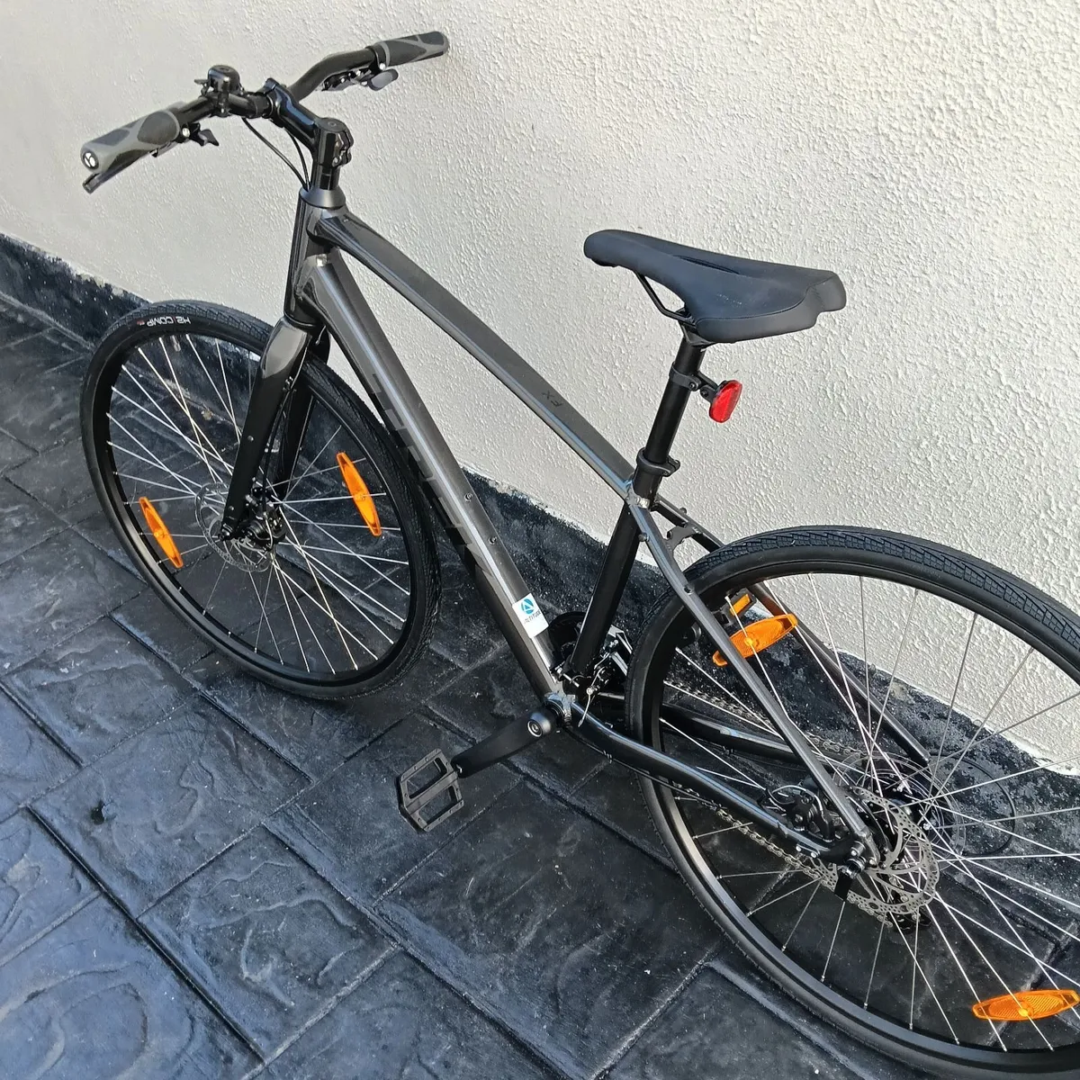 2026 Trek FX 1 Medium Black - Image 2
