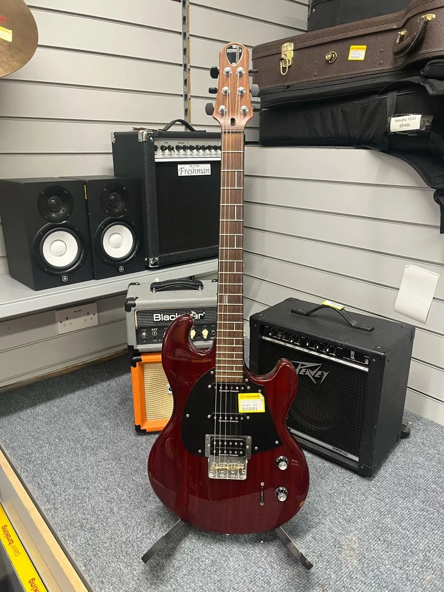 Shergold Masquerader Electric Guitar - Image 1