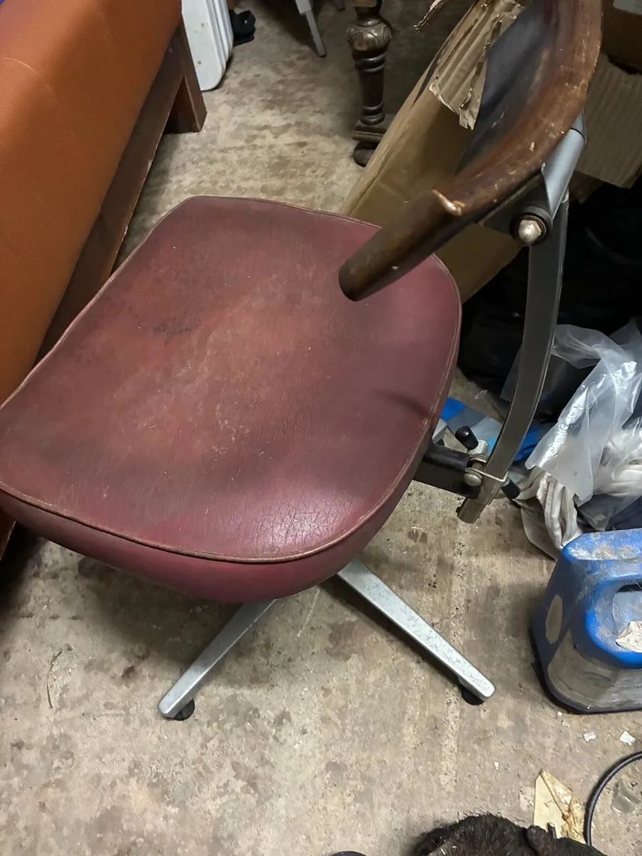 Vintage chair - Image 4