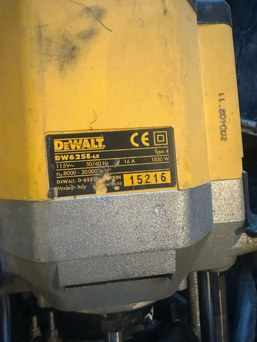 110v tool bundle dewalt - Image 1