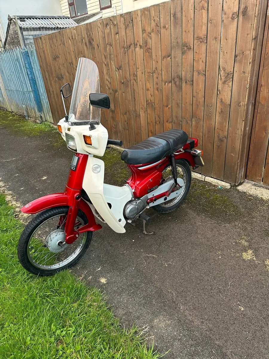1995 Honda C90 Cub - Image 1