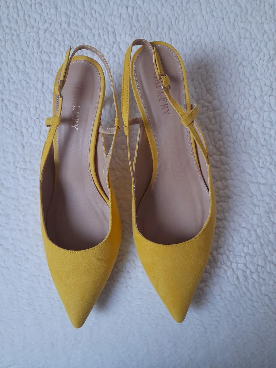 Shoes - Image 2