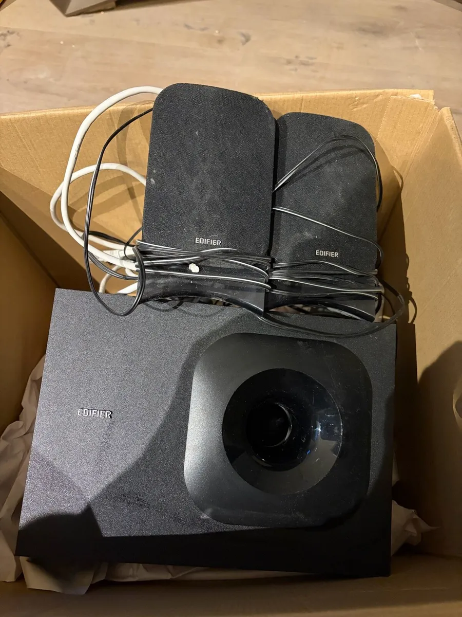 Edifier and speakers - Image 1