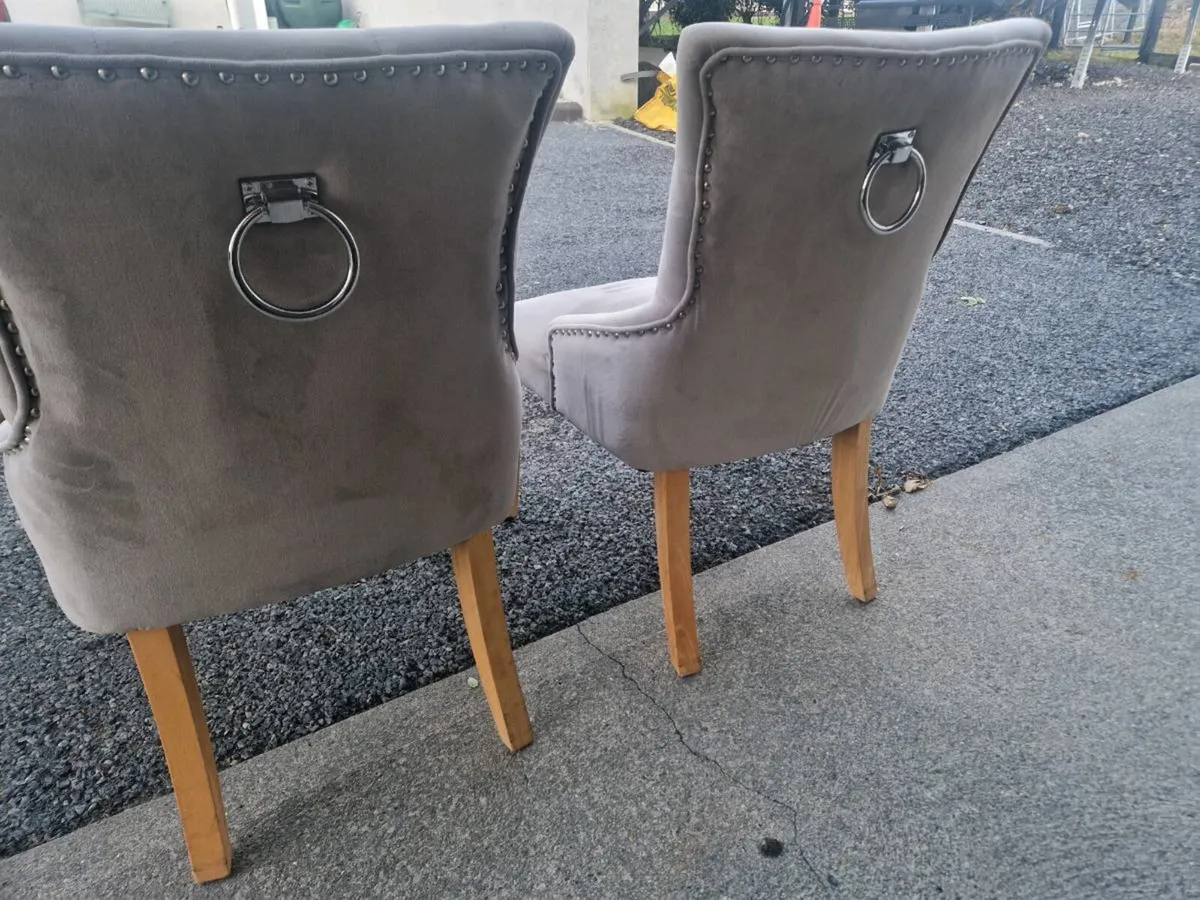 2 luxury chairs - Image 4