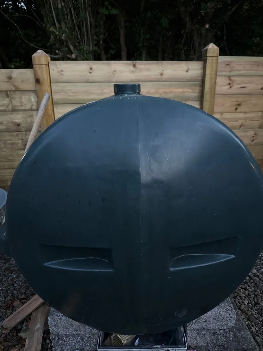 Oil Tank 1100 Litres and 150+ litres of heating - Image 2