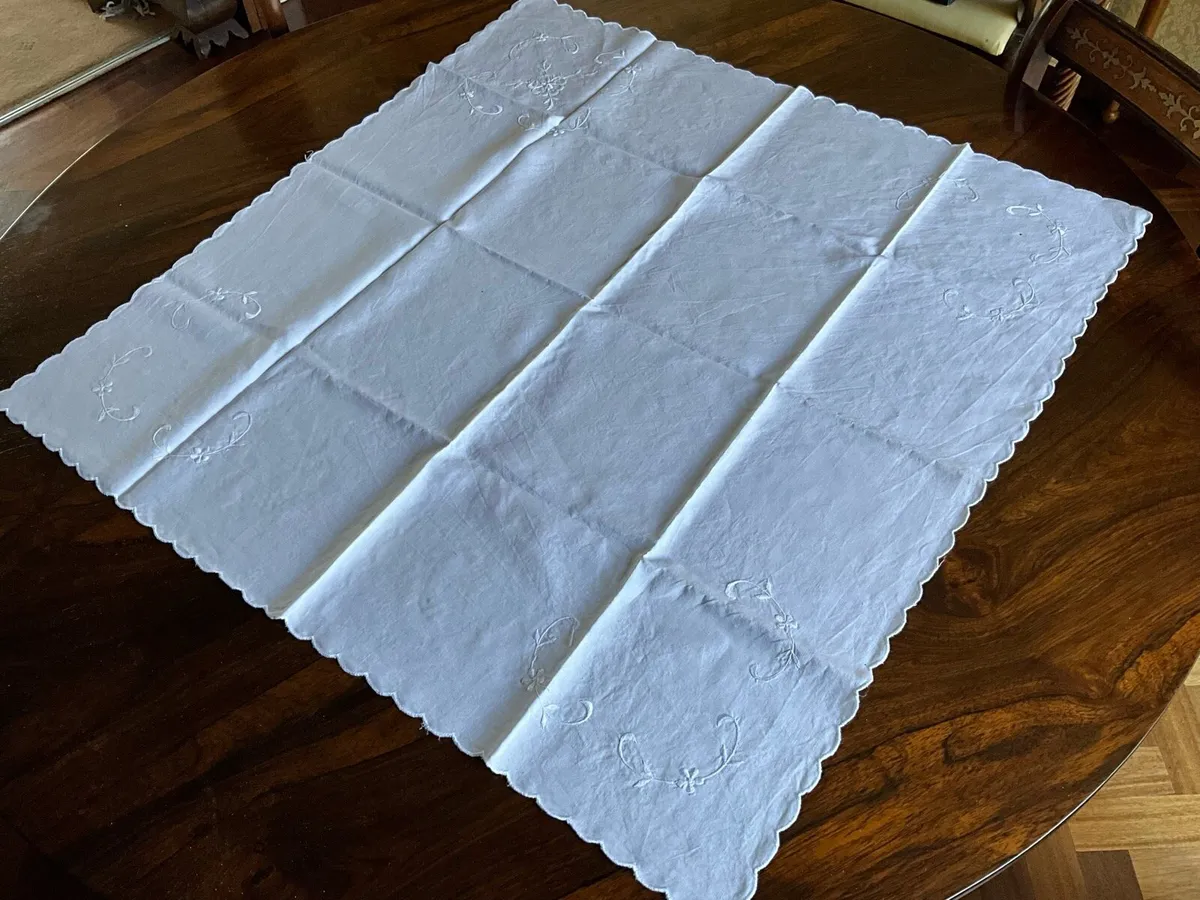 Beautiful White Linen Table Cloth - Image 2