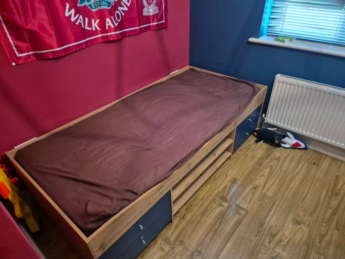 Child's bed - Image 3