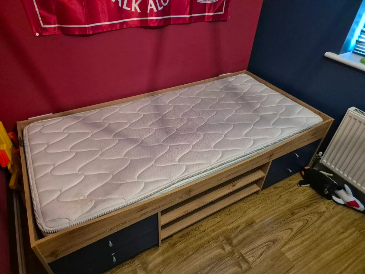 Child's bed - Image 4
