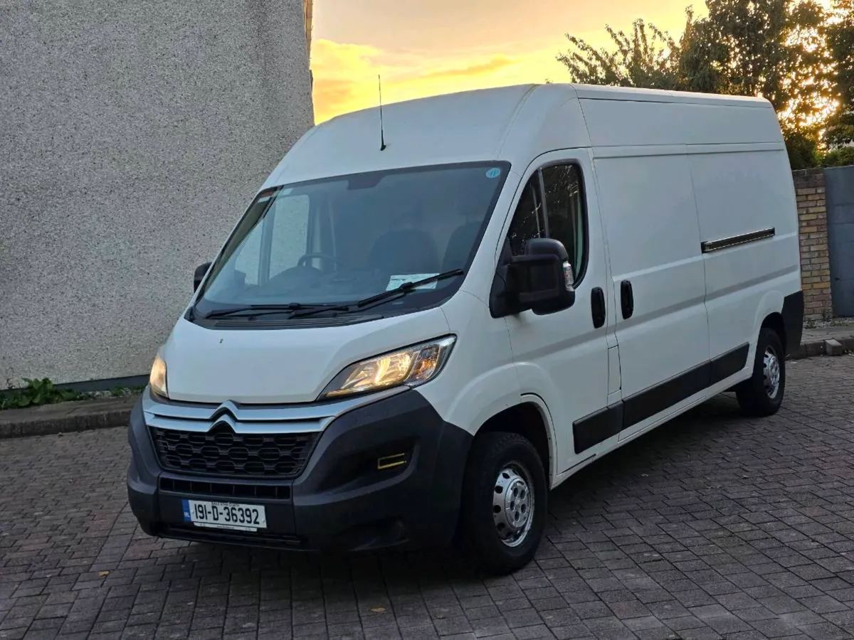 191 Citreon Relay LWB Low Mileage New CVRT - Image 3