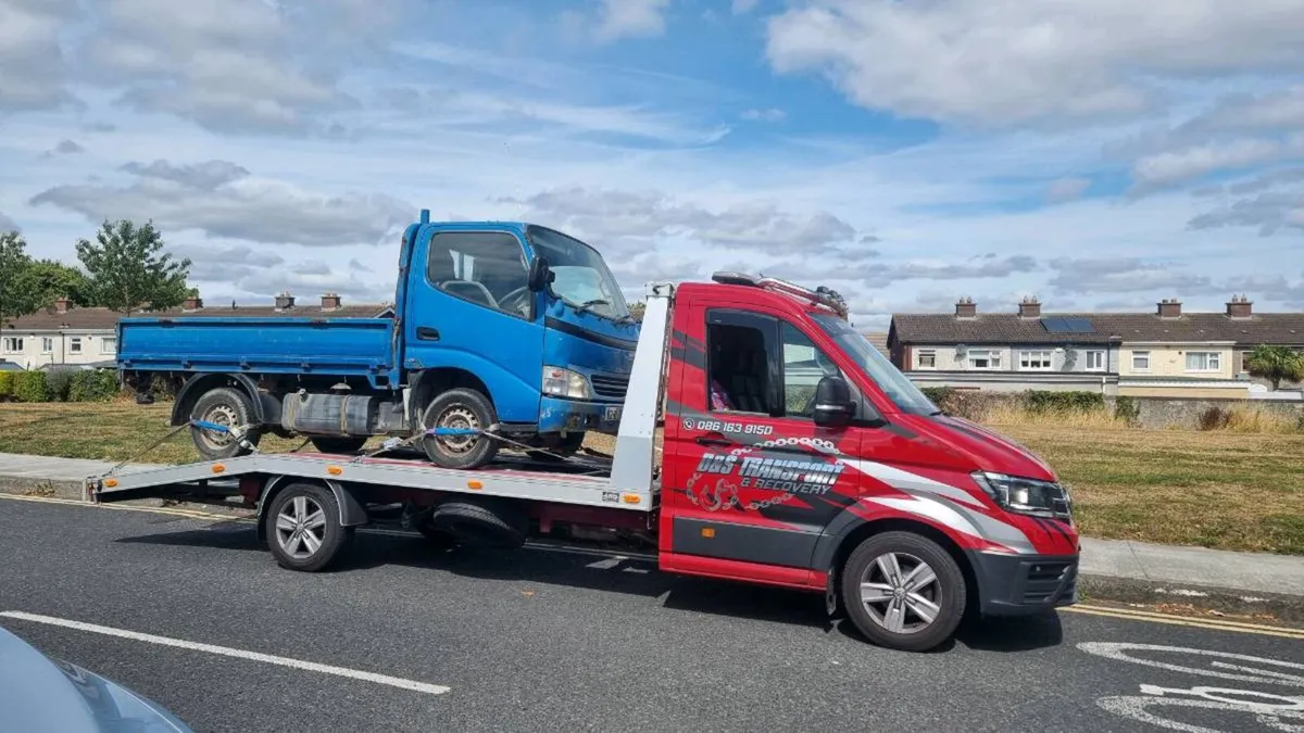 Vintage Classic Modern Sports Transport & Recovery - Image 3