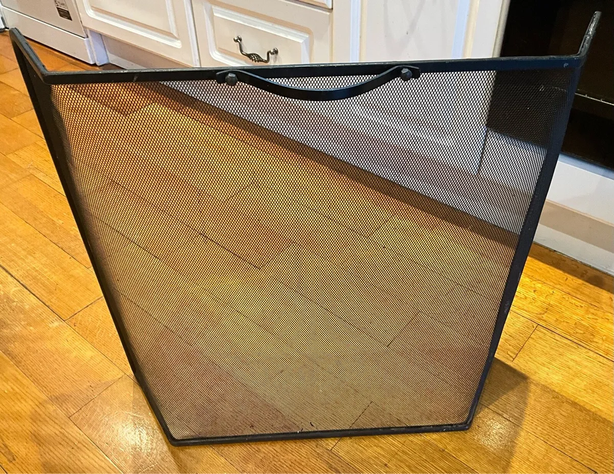 Metal & Mesh Fire Guard - Image 2
