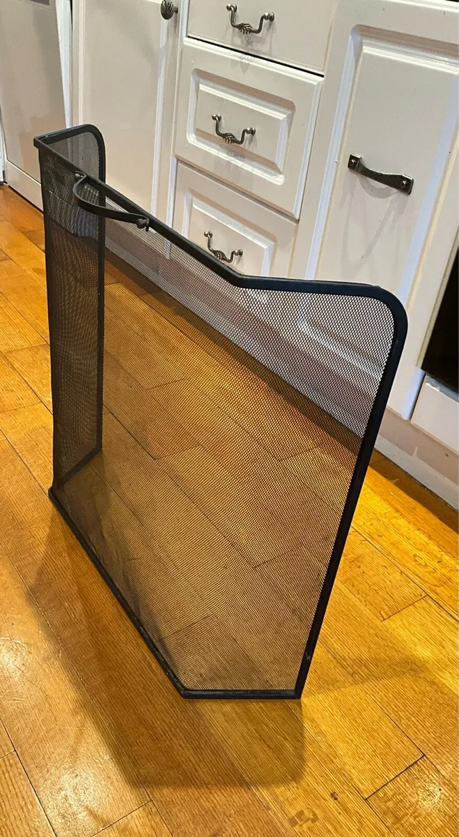 Metal & Mesh Fire Guard - Image 4
