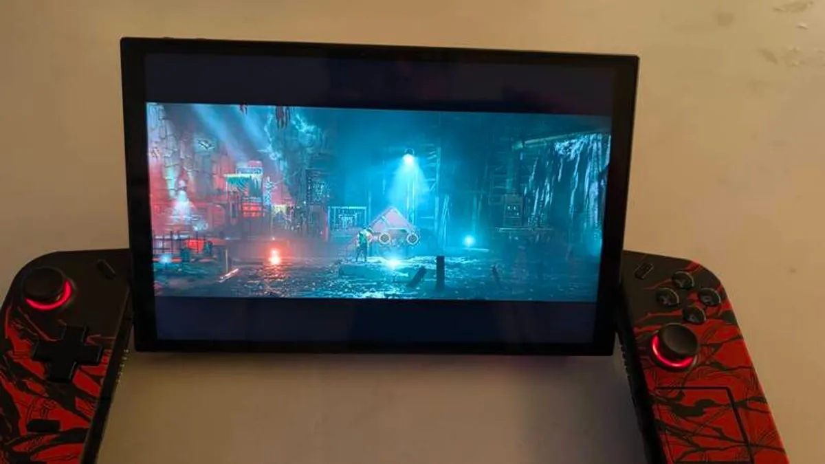 Lenovo Legion Go Z1 Extreme 1TB Handheld - Image 4