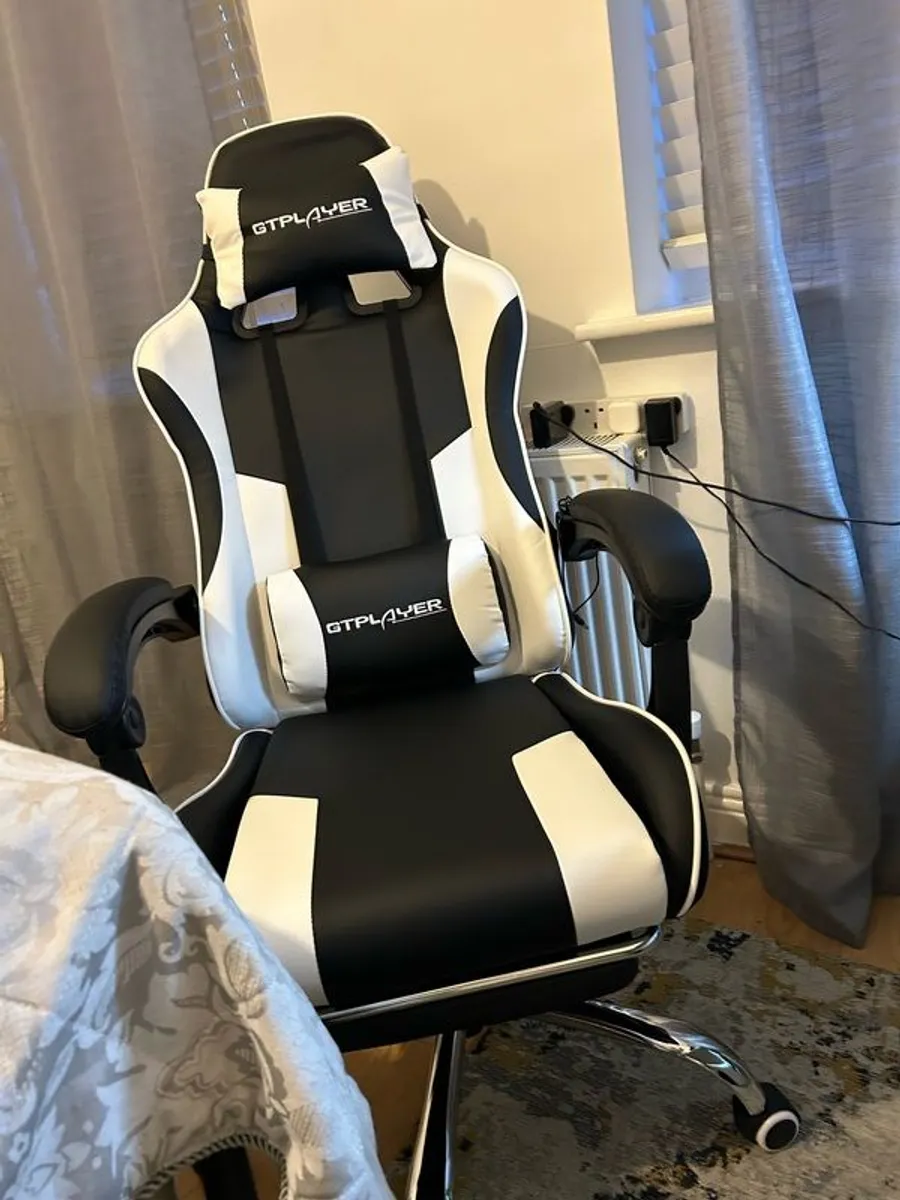 Gaming Chair - Image 2