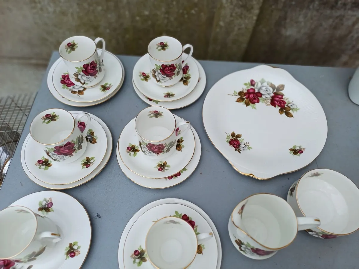 Vintage Royal Standard Red Velvet Pattern Teaset - Image 2