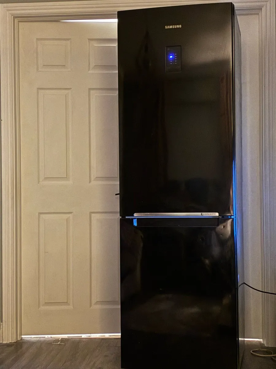 Samsung Fridge/freezer - Image 1