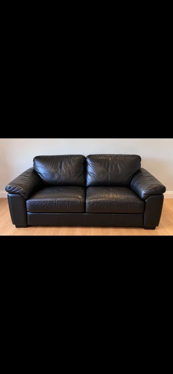 2 sofas - Image 1