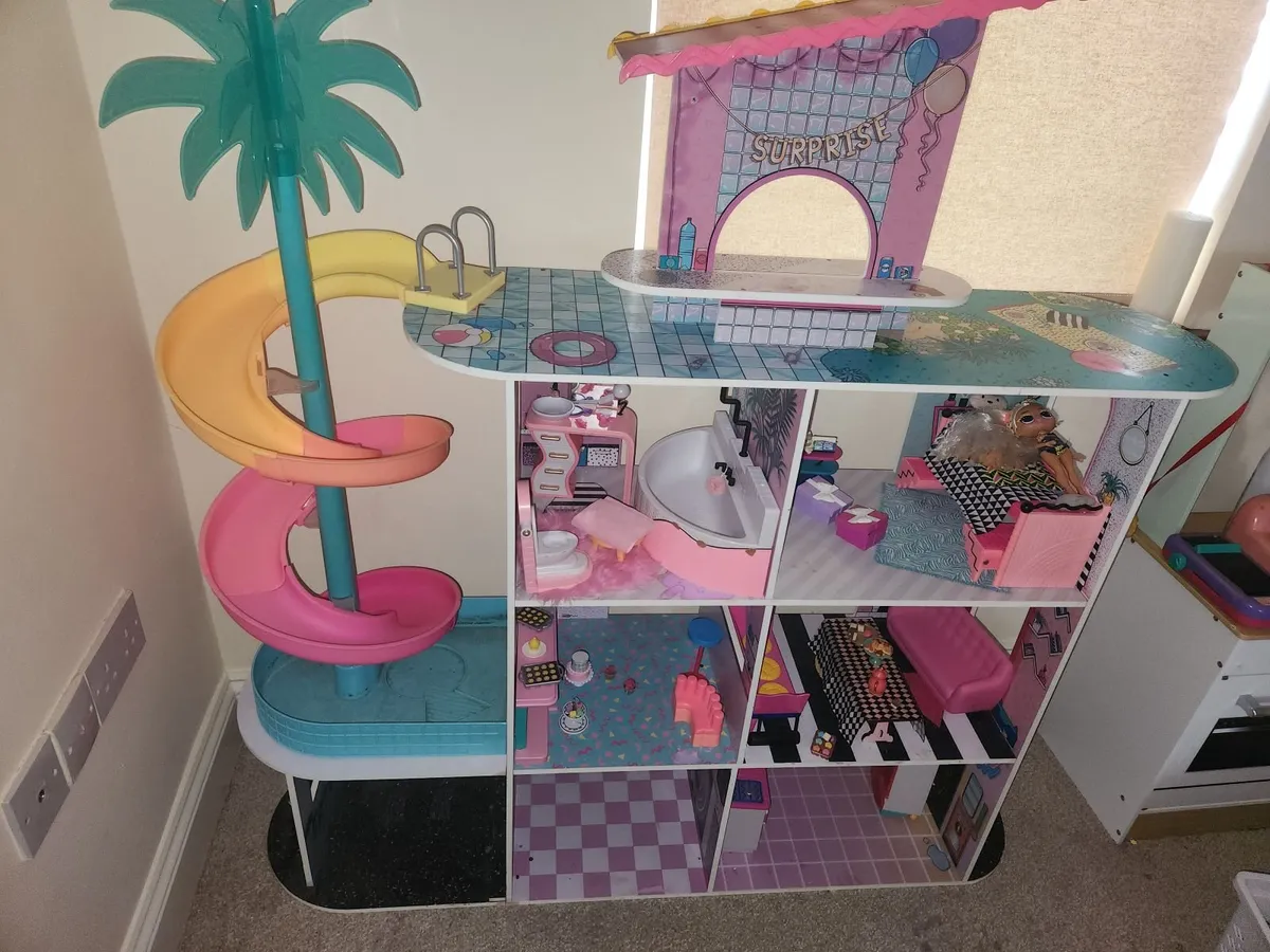 Lol dolls house - Image 2