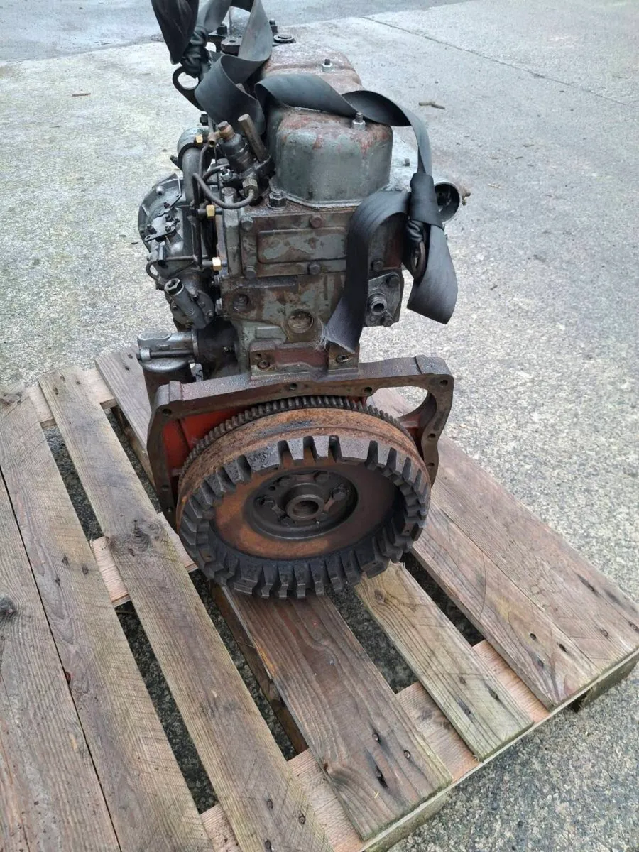 Massey ferguson 135 engine - Image 3