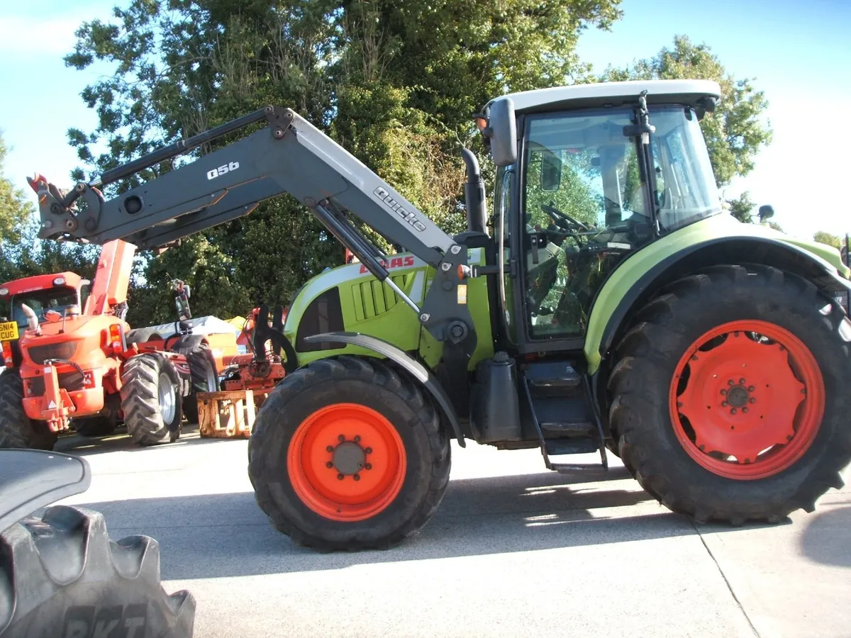 2010 Claas Arion 530 CIS with loader - Image 1