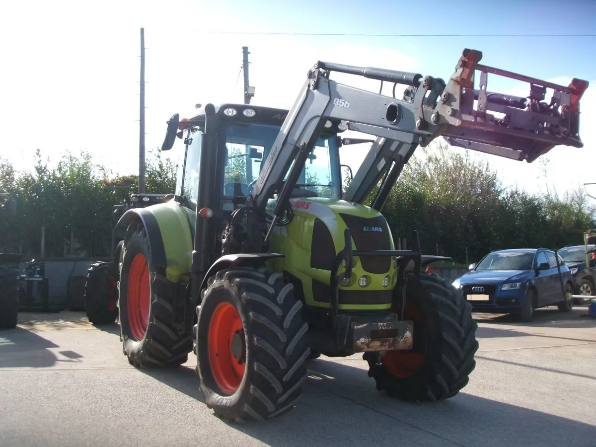2010 Claas Arion 530 CIS with loader - Image 3