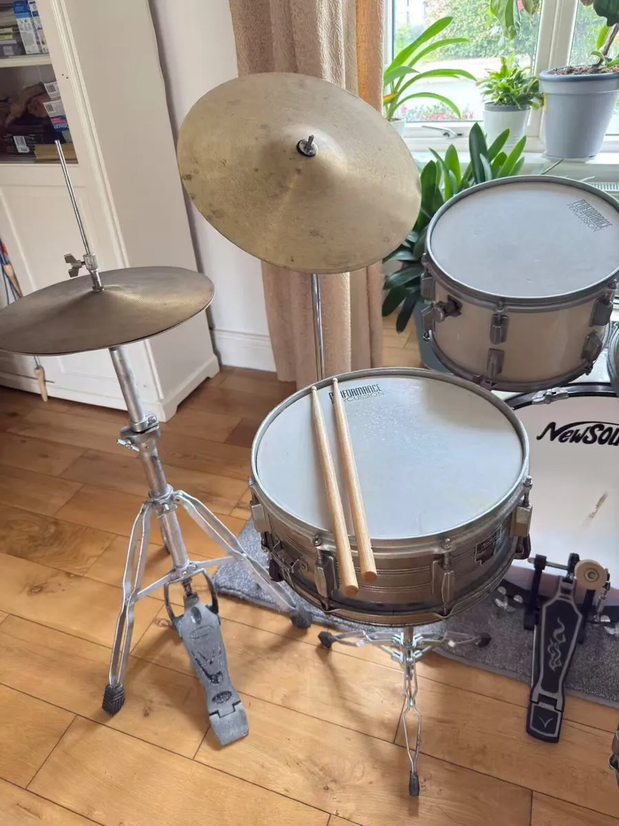 Drum kit - Image 1