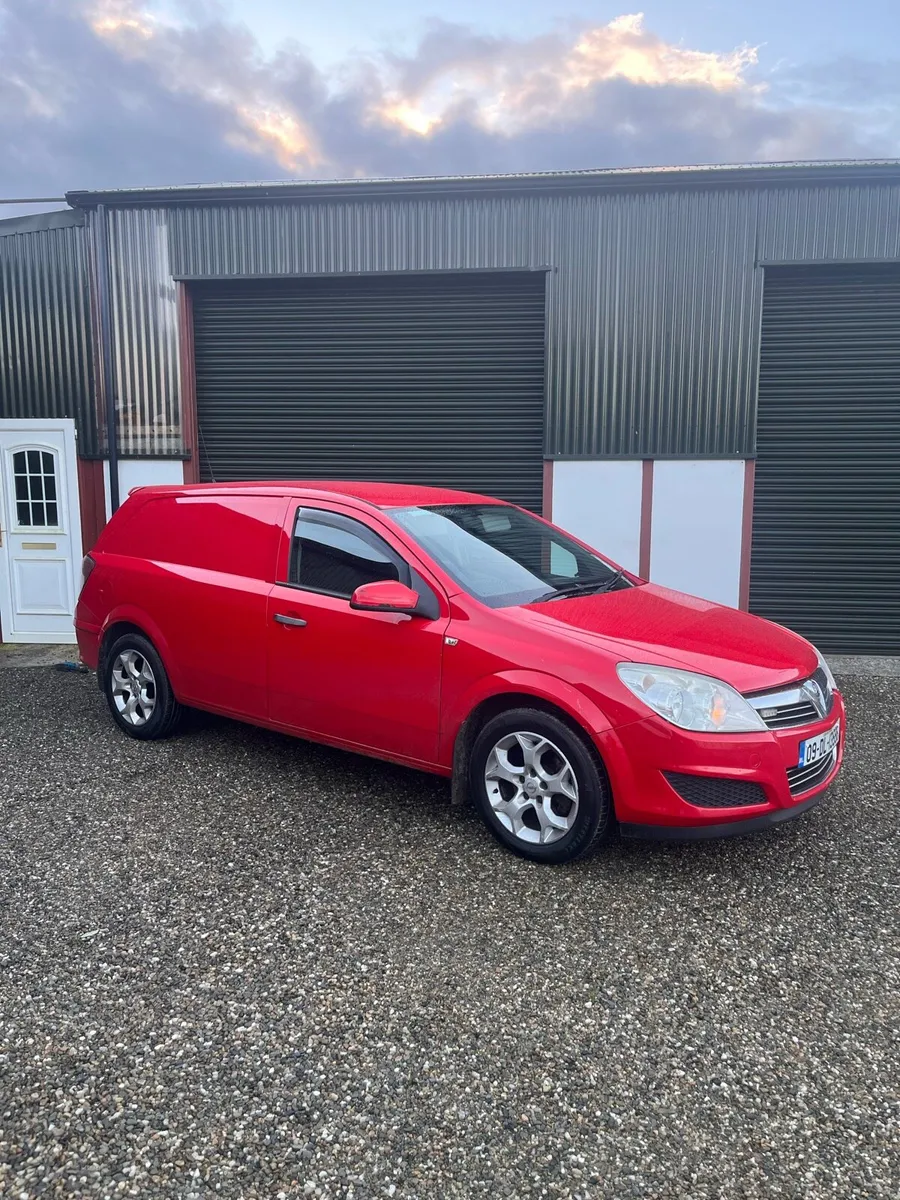 Vauxhall Astra van - Image 1