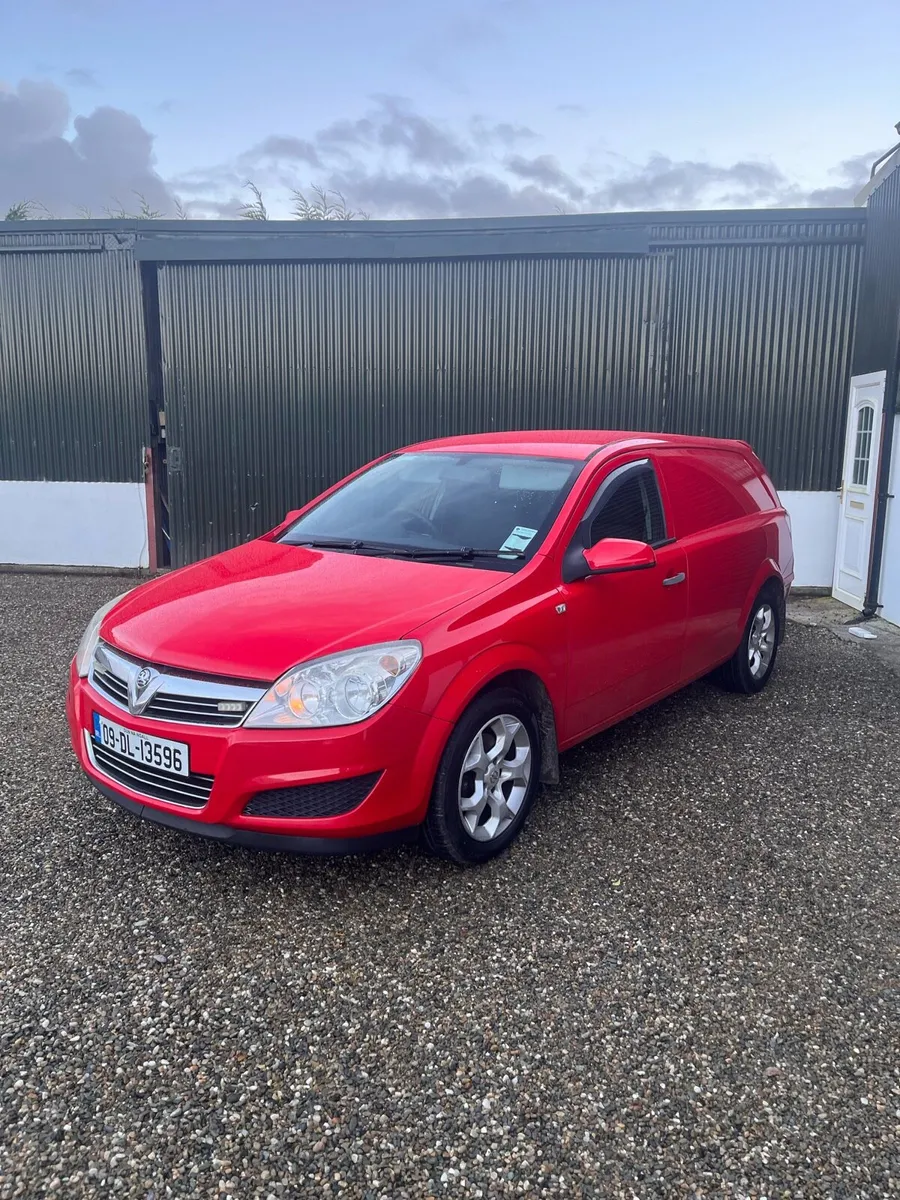 Vauxhall Astra van - Image 2