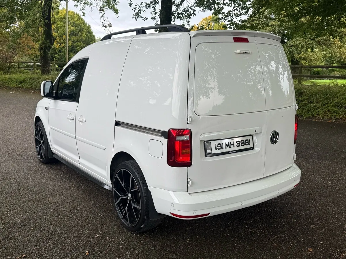 2019 Volkswagen caddy - Image 3