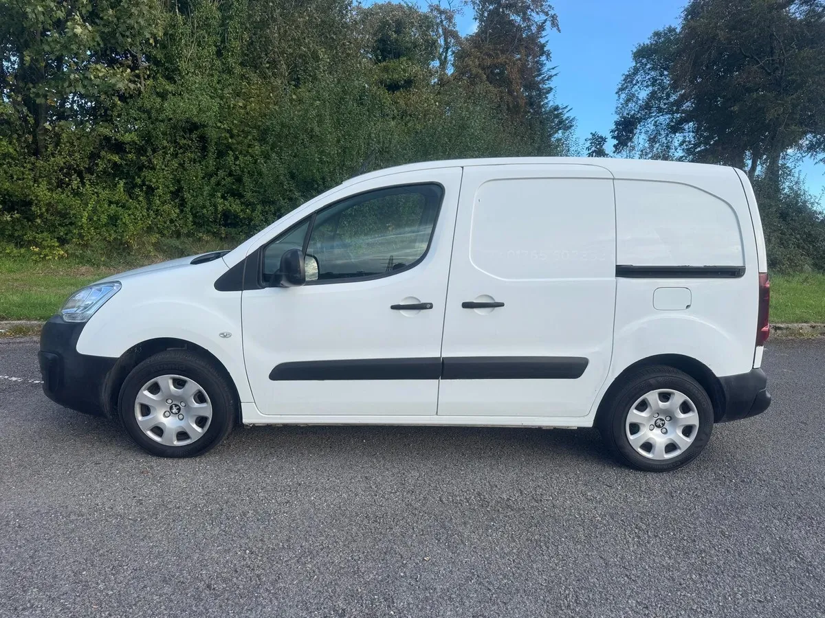 Peugeot Partner 1.6 Hdi Professional 2018 - Image 2