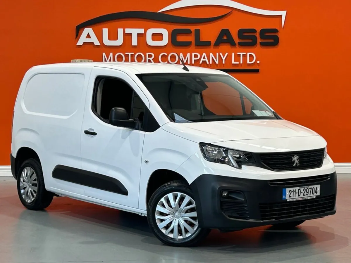 Peugeot Partner Professional Plus 1.5 Blue HDI - Image 1