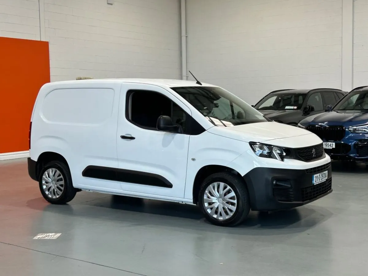 Peugeot Partner Professional Plus 1.5 Blue HDI - Image 4