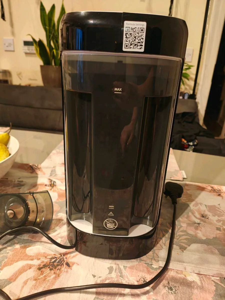 Baby brezza formula maker pro + extra funnel - Image 4