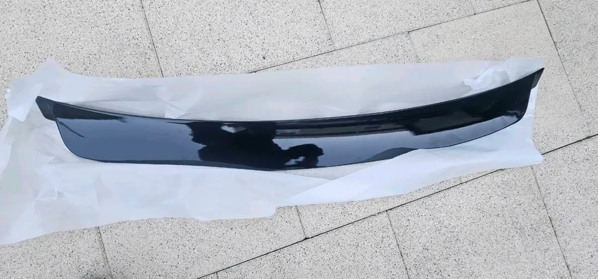 BMW F30 gloss black roof spoiler - Image 2