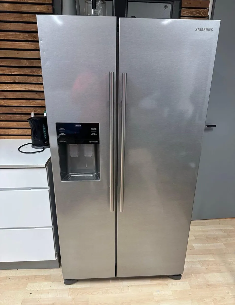 Samsung American Fridge Freezer - Image 1