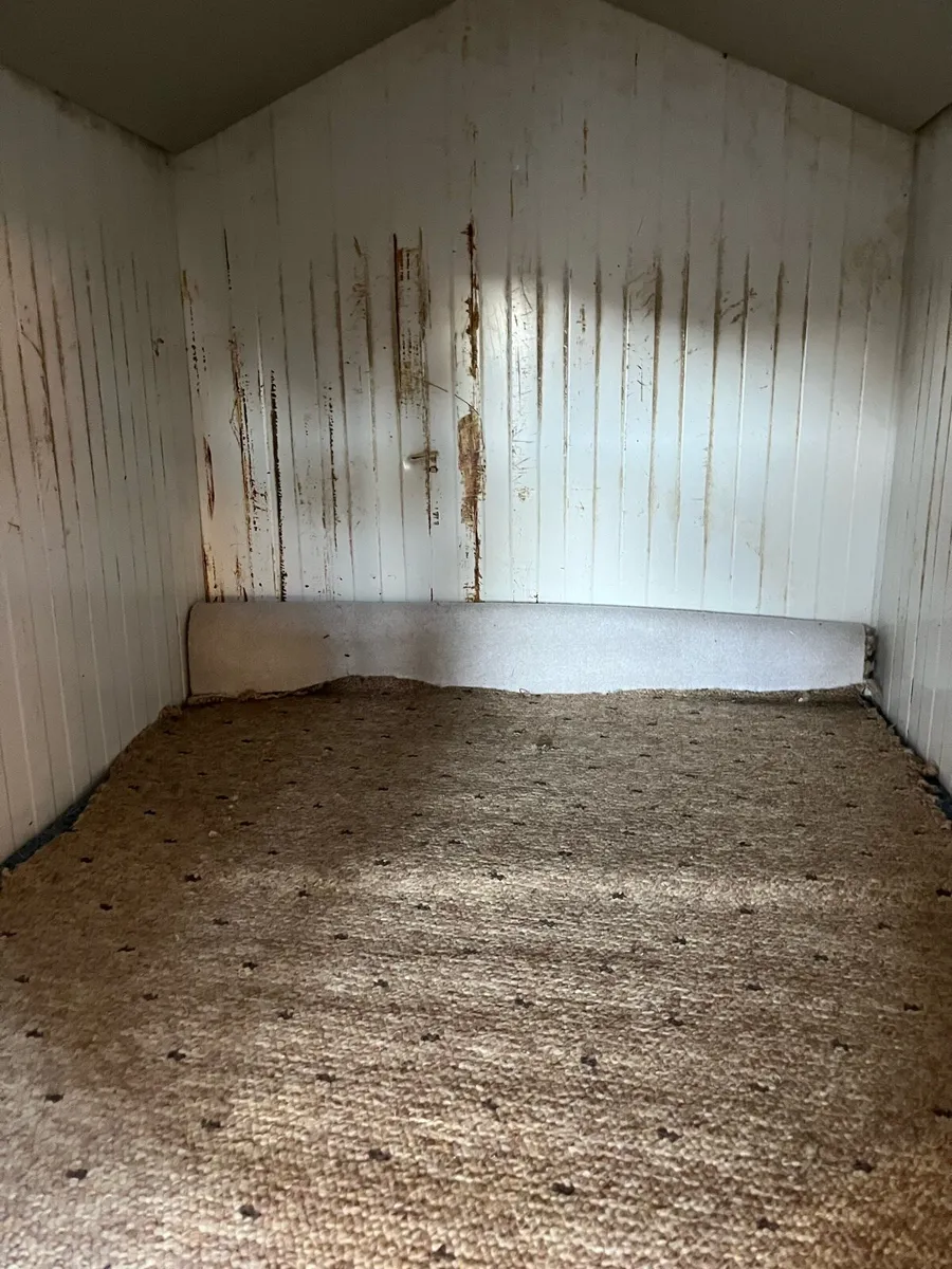 Dog Kennel - Image 3