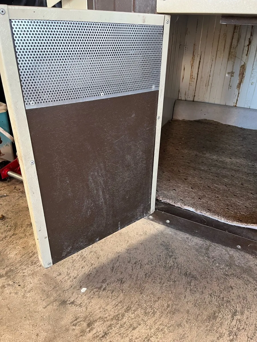 Dog Kennel - Image 2