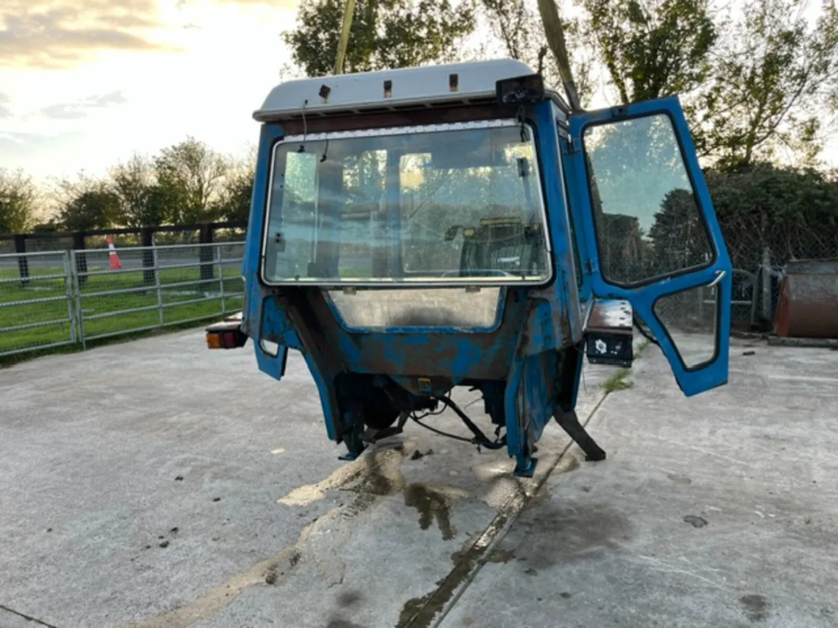 Q Cab suit Ford 4600 or 4610 etc - Image 3
