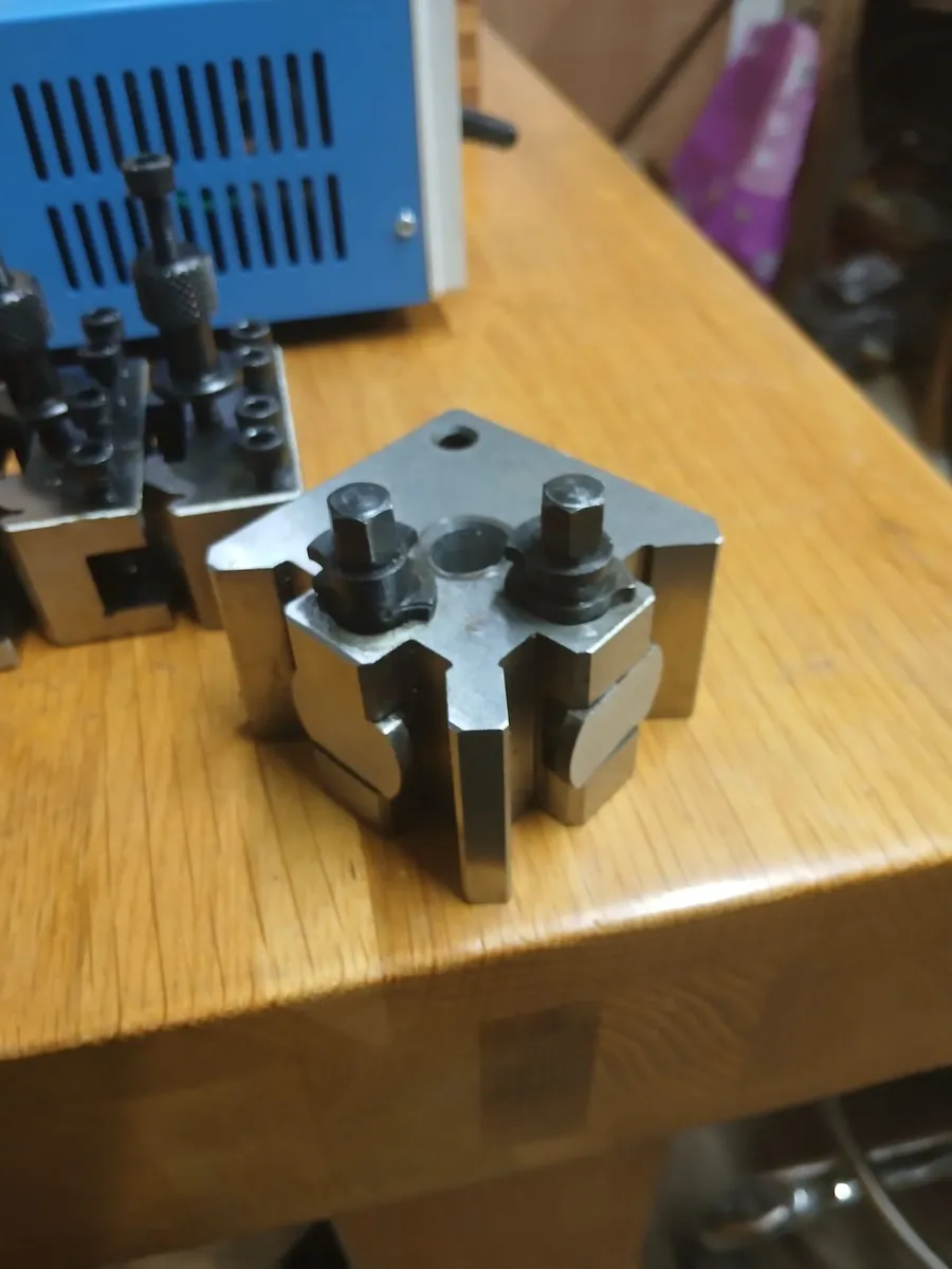 Lathe quick change toolpost - Image 2