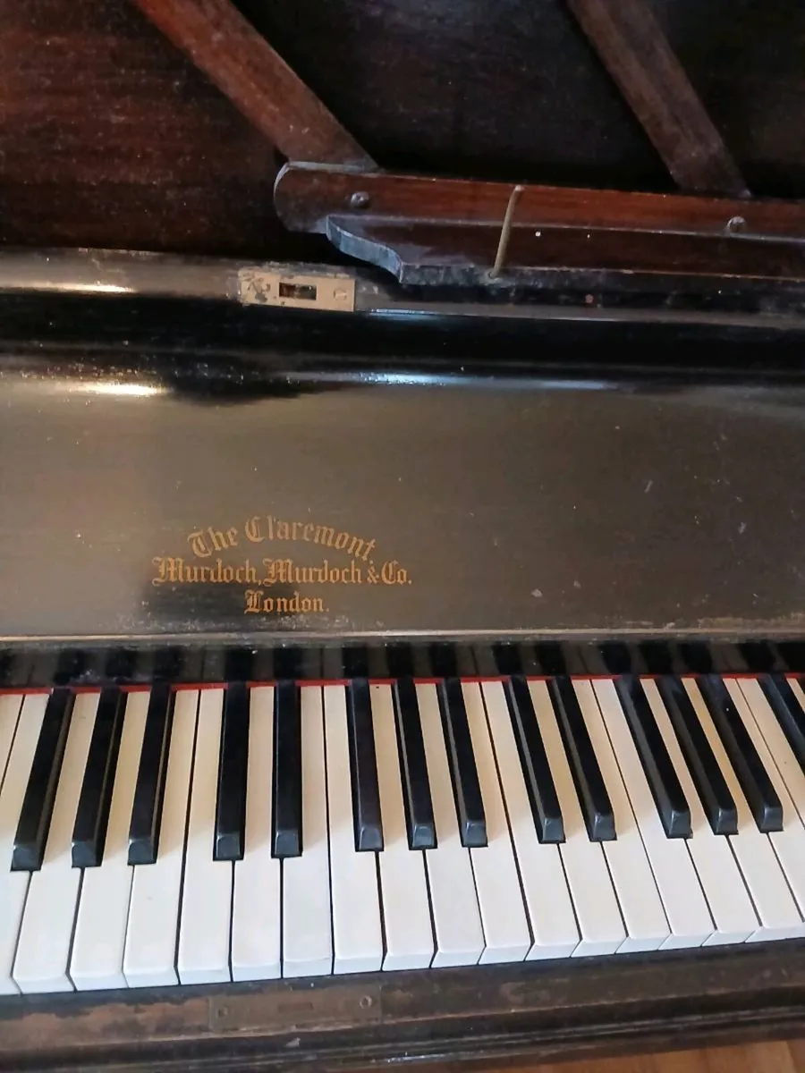 Piano - Image 2