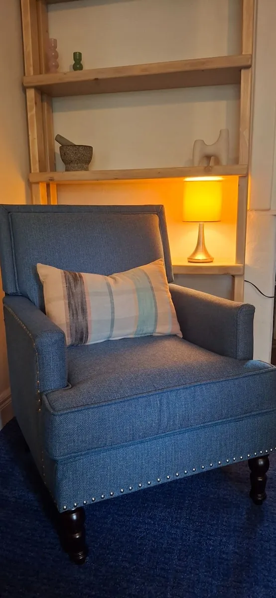 Armchair - Image 2