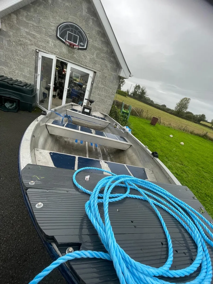 Linder 440 aluminium boat - Image 4