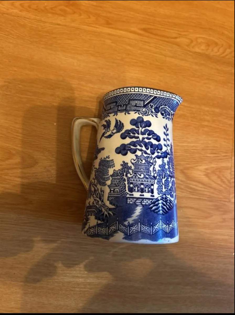 Blue willow hot water jug - Image 3
