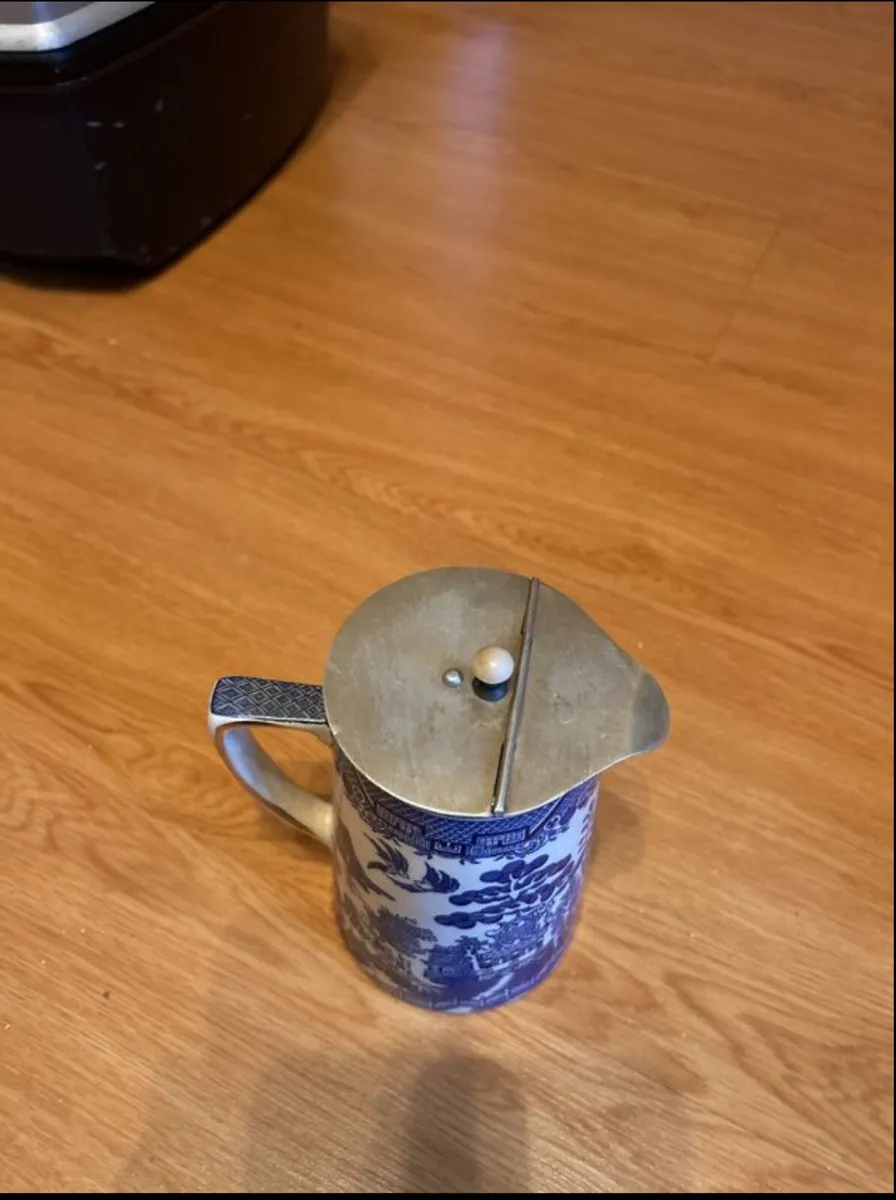 Blue willow hot water jug - Image 4