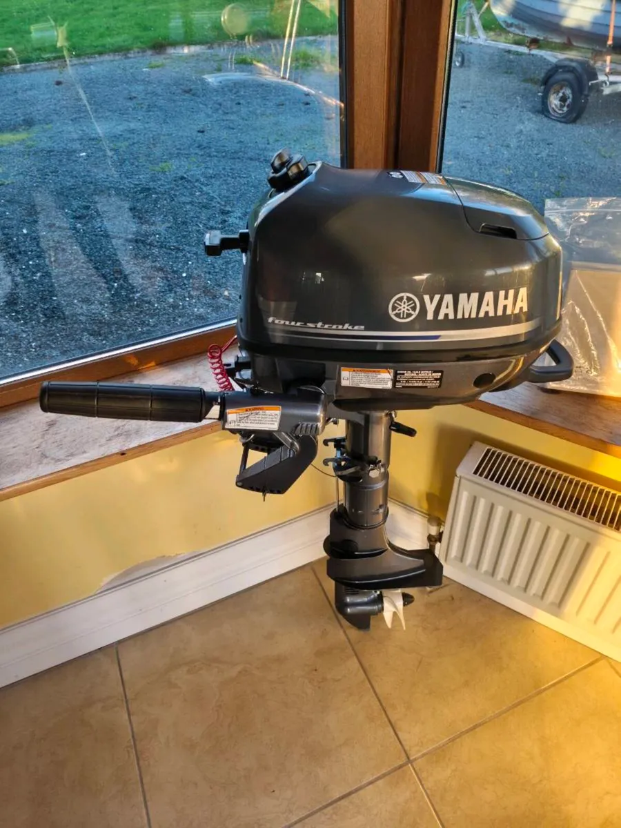 Yamaha 6 hp boat engine - Image 4